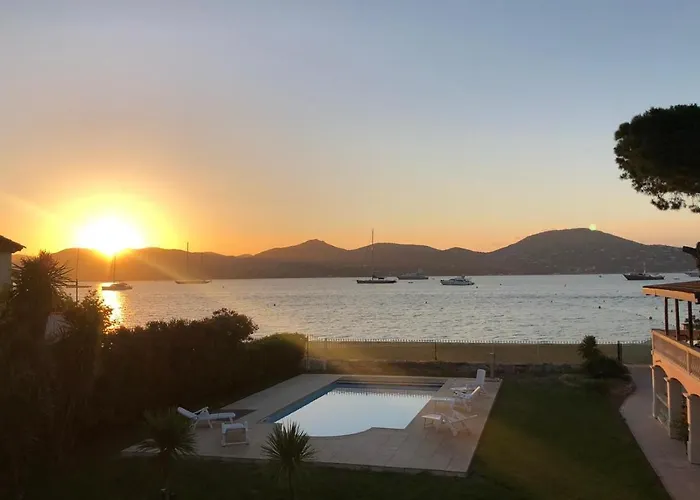 Playa Del Sol - B1 Hotel