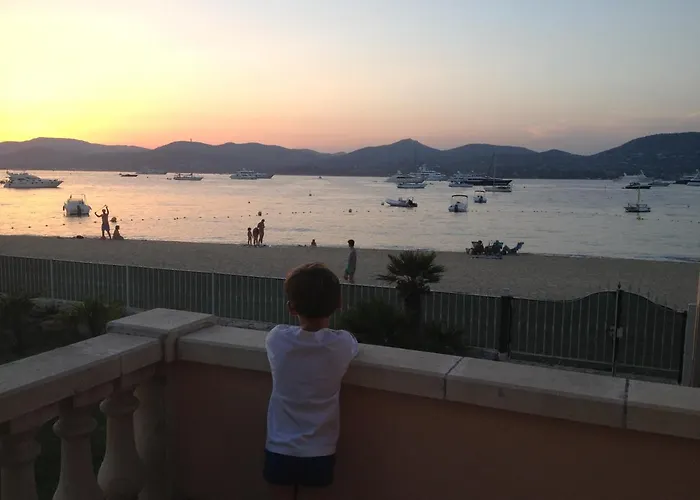 Playa Del Sol - B1 Hotel